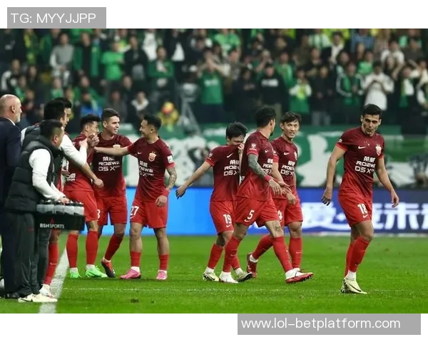 中超联赛精彩对决利物浦大胜拜仁乌龙球引发全场狂欢