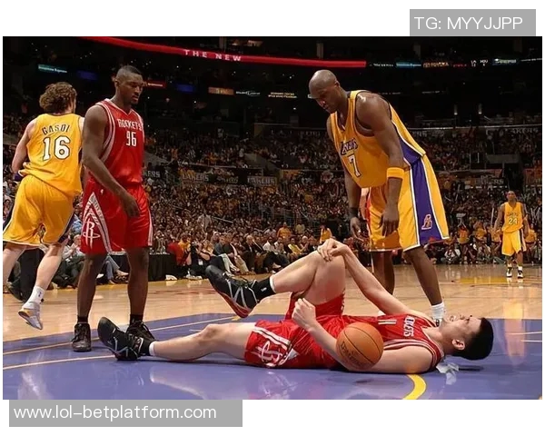 姚明在休斯顿超市的购物之旅与篮球传奇的亲密接触