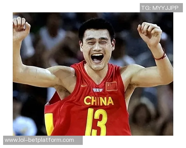 杨澜深度对话姚明畅谈篮球人生与社会责任的精彩瞬间