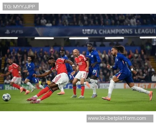 中超赛场冷门惊现本菲卡逆袭切尔西1-0引发全场震动