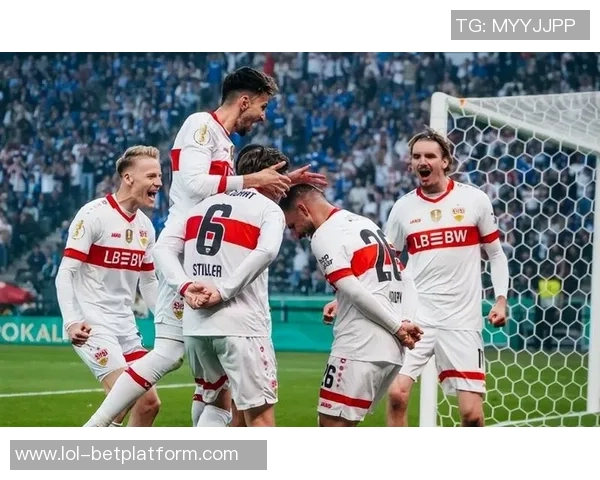 英超经典对决AC米兰与皇马激战成和冷门瞬间引发全场热议