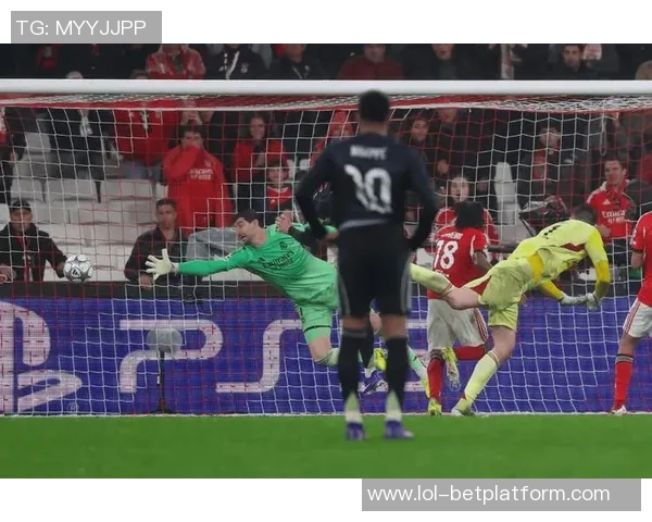 足总杯精彩对决本菲卡大胜国米帽子戏法引发转会热议