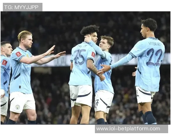 足总杯经典对决AC米兰惊天逆转曼城全场沸腾瞬间回顾