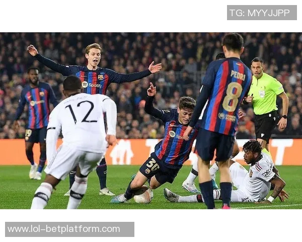 意甲激战莱比锡与切尔西战成平局争议判罚引发全场热议 意甲激战莱比锡与切尔西战成平局争议判罚引发全场热议