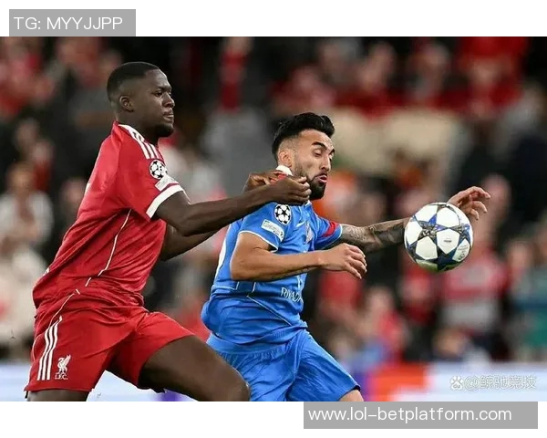 英超激战:里昂逆转利物浦神奇扑救引发争议判罚全场沸腾 英超激战:里昂逆转利物浦神奇扑救引发争议判罚全场沸腾