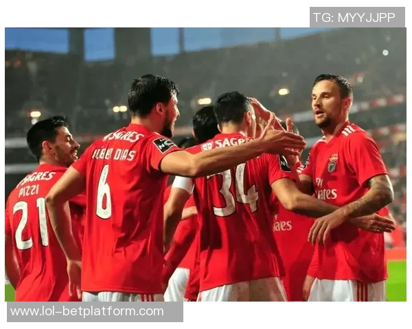 中超精彩对决本菲卡与皇马战成平局补时进球引发全场狂欢解析