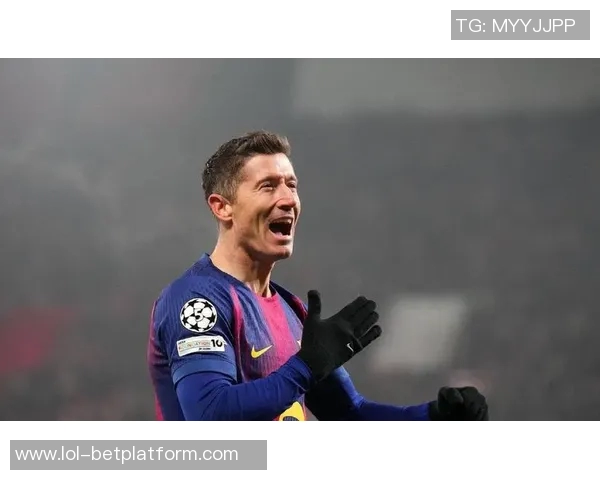 切尔西友谊赛惊险逆转巴萨四比三争议判罚引发全场热议